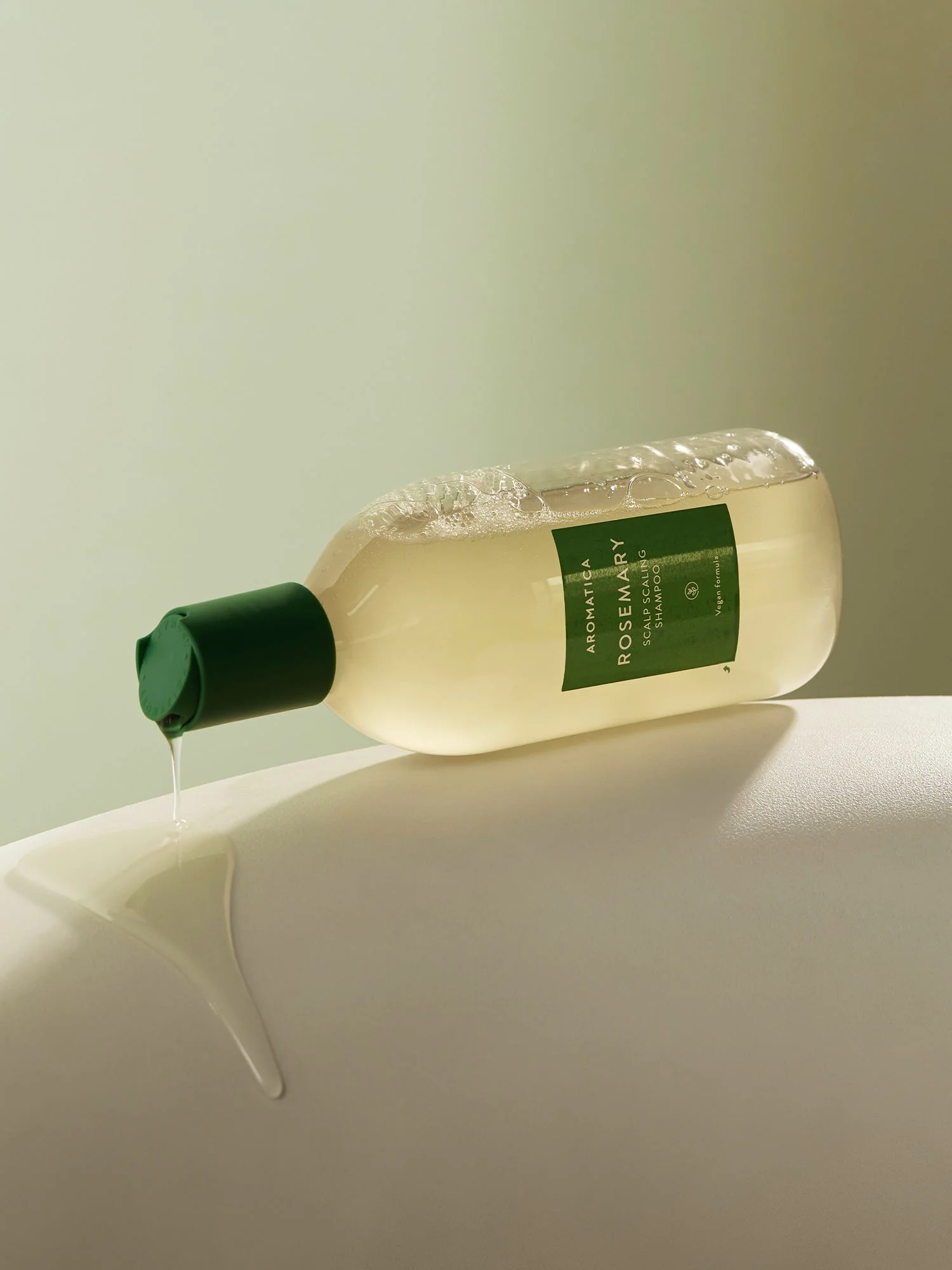 AROMATICA Rosemary Scalp Scaling Shampoo 400ml - Image 3