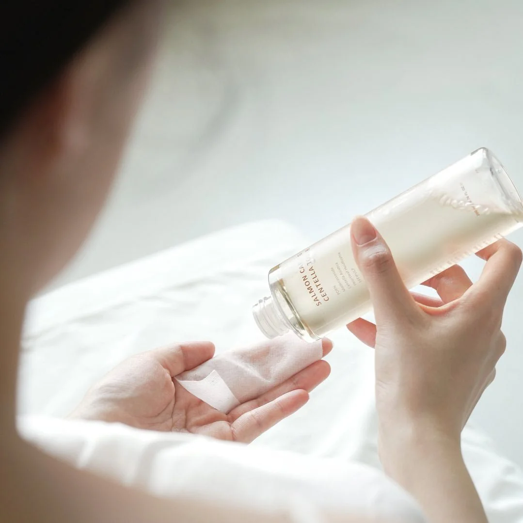 HEVEBLUE Salmon Caring Centella Toner 200ml - Image 2