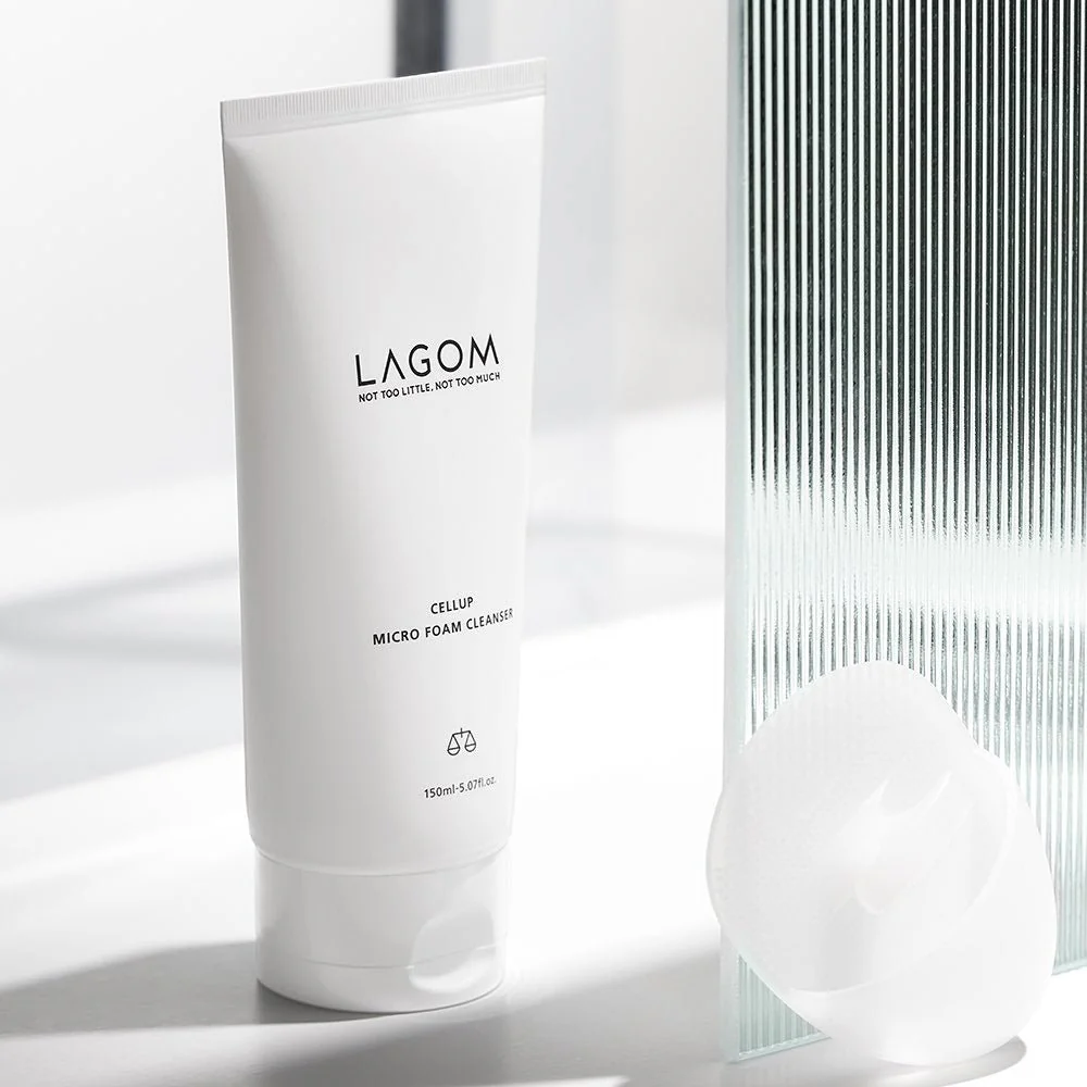 LAGOM Cellup Micro Foam Cleanser 120ml - Image 3