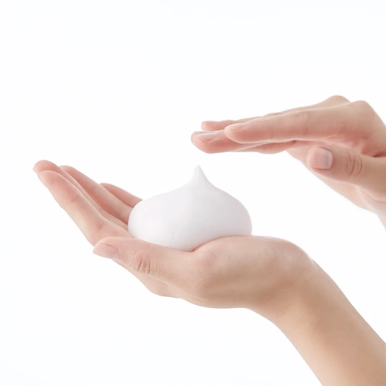 Medicube Red Foam Cleanser - Image 3