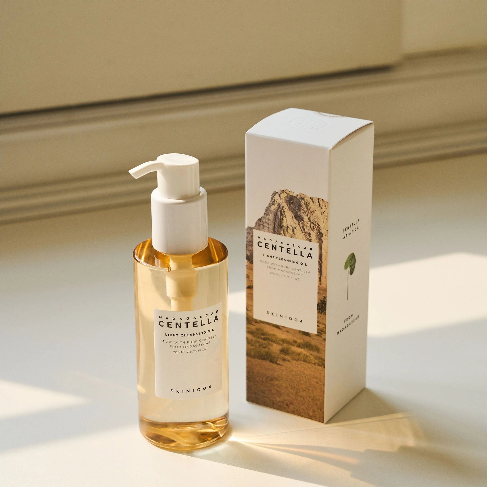 SKIN1004 Madagascar Centella Light Cleansing Oil 200ml - Image 2